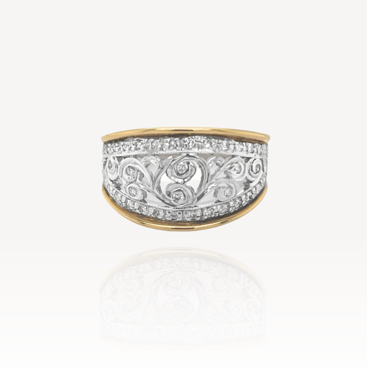 18ct Diamond Swirl Tapered Dress Ring