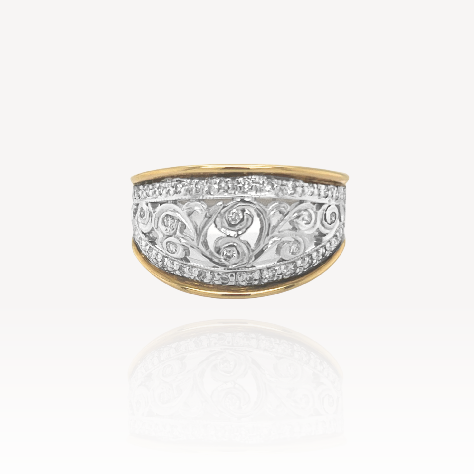 18ct Diamond Swirl Tapered Dress Ring