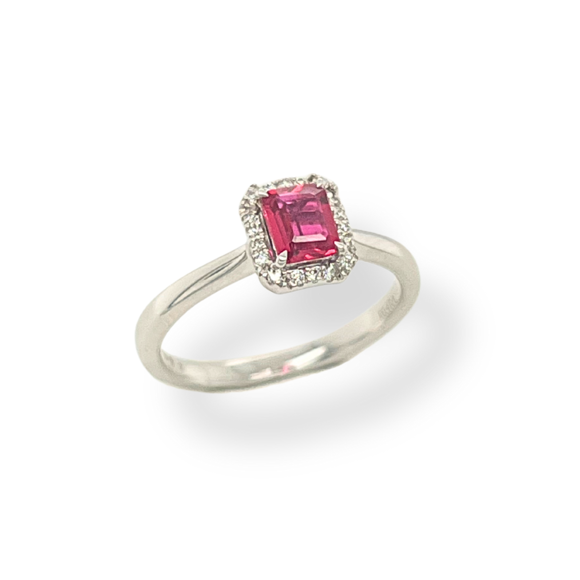 18ct Ruby and Diamond Ring