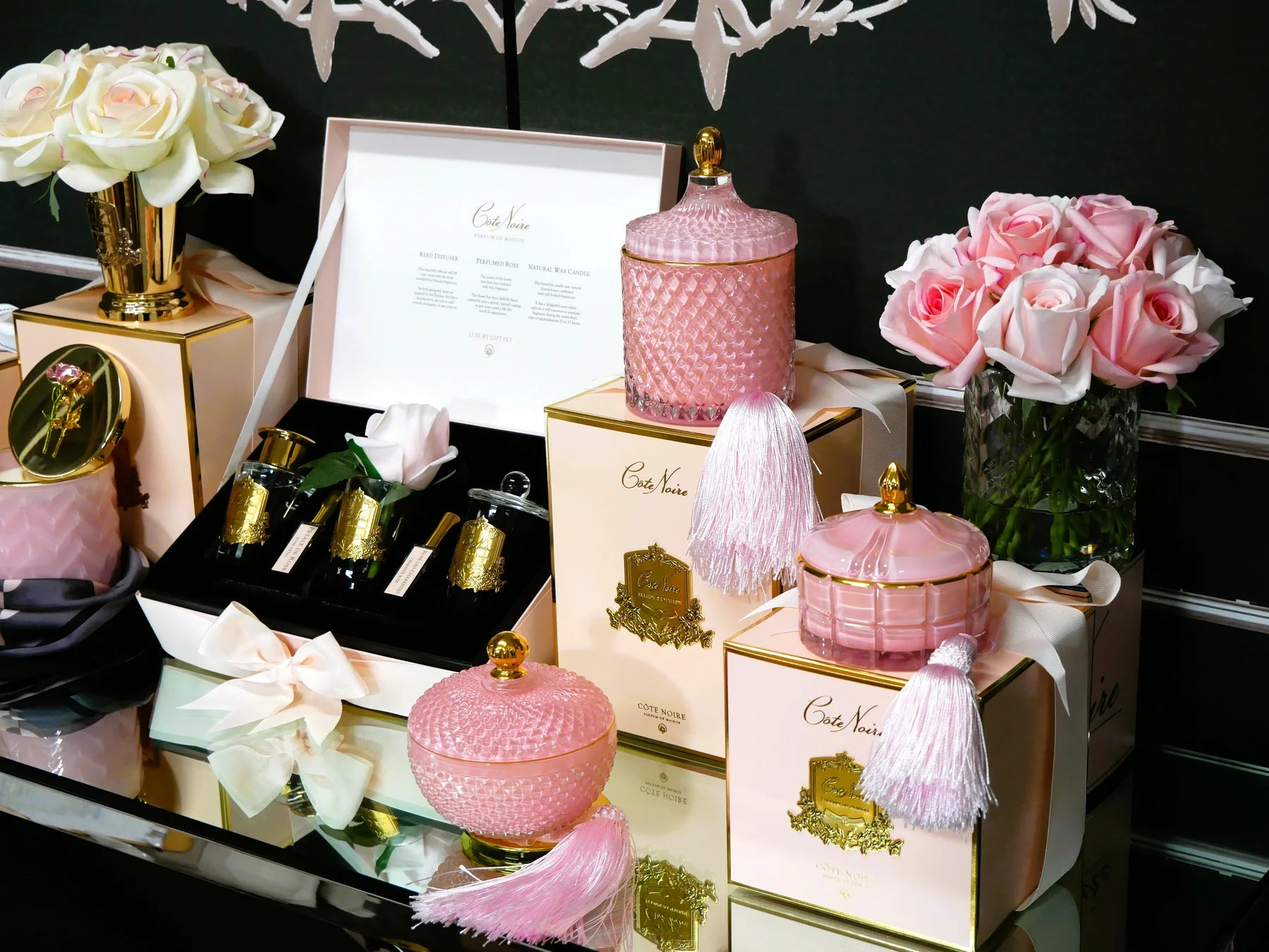 Côte Noire Art Deco Candle - Pink & Gold - Pink Champagne