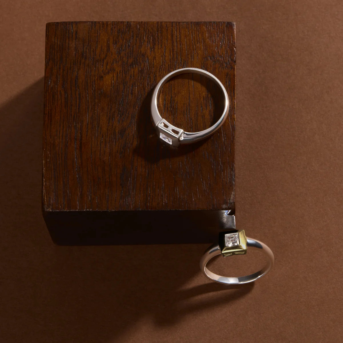 Najo Halo 2-Tone Cubic Zirconia Ring
